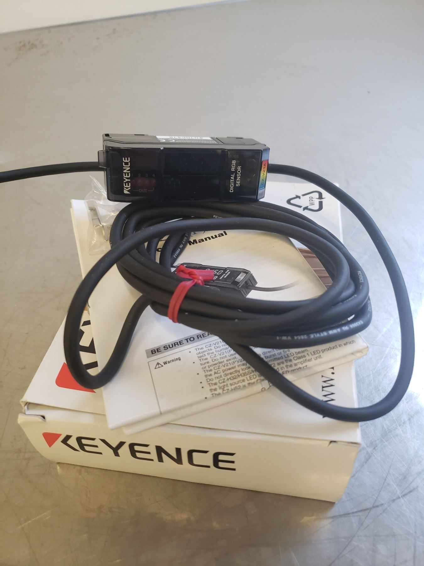 Keyence Rgb Sensor KEYENCE CV-V21A DIGITAL RGB SENSOR