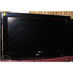 LG 32" TV & MOUNT, NO REMOTE