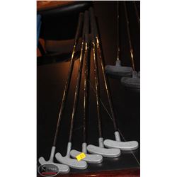 LOT OF 5 SILVER PUTTERS, ASSORTED SIZES.