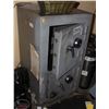 Image 1 : 2 DOOR FLOOR STANDING SAFE
