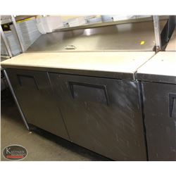 TRUE 5' REFRIGERATED PREP STATIONS