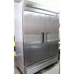 TRUE STAINLESS STEEL DOUBLE DOOR FREEZER