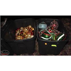 LOT OF CHRISTMAS DECORATION & 3 ARTIFICIAL PLANTS