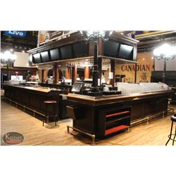 LARGE CENTER WOODEN BAR INCLUDING FOOTRAIL,