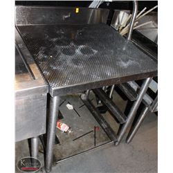 QUEST STAINLESS STEEL TABLE W/ DISHRACK HOLDER