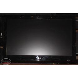 38" LG TV & MOUNTS, NO REMOTES