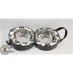 TRAVEL PET BOWL THAT LOOKS LIKE A PURSE