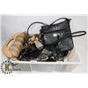 Image 1 : LOT OF HANDBAGS PURSES.