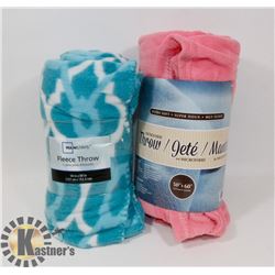 BOX W/2 FLEECE THROWS - 1 PINK & 1