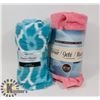 Image 1 : BOX W/2 FLEECE THROWS - 1 PINK & 1