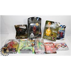 FLAT OF 9 SEALED FIGURES STAR TREK