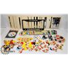 Image 1 : FLAT OF SPORTS COLLECTIBLES INCLUDING