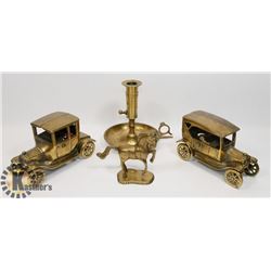 FLAT OF BRASS COLLECTIBLES