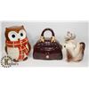 Image 1 : BOX WITH 2 COOKIE JARS & LARGE CAT TEAPOT