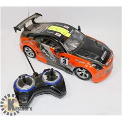 REMOTE CONTROL SPORTS CAR WITH LIGHT EFFECTS