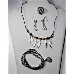 20)  SILVER TONE & CRYSTAL SUITE OF