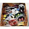 Image 1 : 14)  LOT OF DOZENS OF BADGES INCLUDING