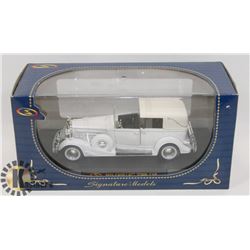 1933 CADILLAC TOWN CAR DIE CAST