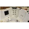 Image 10 : ACRYLIC SPA BENCH VERSION 3 PUMPS HOT TUB