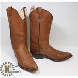 PAIR OF ESTATE NEVADA LEATHER COWBOY BOOTS, SIZE 9
