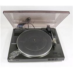SONY TURNTABLE - NO NEEDLE