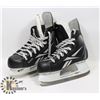 Image 1 : PAIR OF REEBOK YOUTH HOCKEY SKATES -