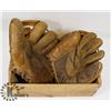 Image 1 : LOT OF 2 VINTAGE BASEBALL GLOVES