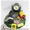 Image 1 : JOHN DEERE NOVELTY FARM CLOCK DISPLAY