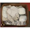 Image 1 : BOX W/40-PC CORELLE DISHWARE SET -