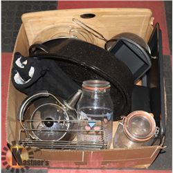 LARGE BOX OF BAKING/ROASTING PANS AND