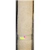 Image 1 : 15) 7' 8" X 9' 6" ROLL OF CARPET