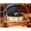 Image 1 : BASKET AND METAL POT