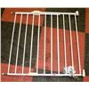 Image 1 : MUNCHKIN BABY GATE
