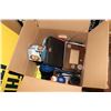Image 1 : BOX WITH PICTURE FRAMES, HAIR CARE PRODUCTS AND