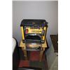 Image 1 : DEWALT 12" PLANER WITH STAND