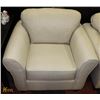 Image 4 : OFF WHITE FABRIC 88" SOFA, 66" LOVE SEAT & 42"
