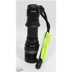 TACTICAL LED FLASHLIGHT WITH 3 MODES AND ZOOM