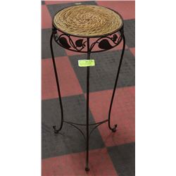 WROUGHT IRON WICKER TOP ACCENT TABLE/PLANT