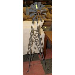 5 FT TALL WORKING METAL WINDMILL