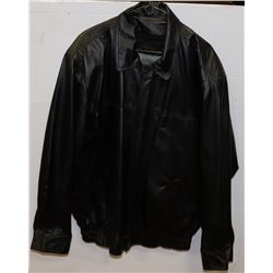 MENS NEW LEATHER JACKET SIZE M
