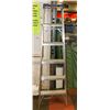 Image 1 : 6' ALUMINUM LADDER