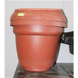 LOT OF 5 HEAVY DUTY PLASTIC PLANTERS