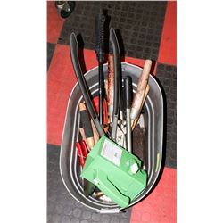 TUB OF GARDEN TOOLS