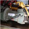 Image 2 : HEAVY DUTY CEMENT MIXER W/ BRACKET AND MIXING BIT
