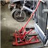 Image 1 : RED MOTORCYCLE JACK
