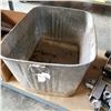 Image 1 : ORIGINAL BEATTY GALVANIZED WASHTUB