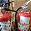 Image 2 : 3 FIRE EXTINGUISHERS - ALL CHARGED