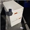 Image 2 : METAL BEIGE FILING CABINET