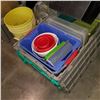 Image 1 : LOT OF PLASTIC TOTES AND BINS
