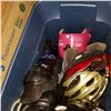 Image 2 : LARGE BLUE TOTE OF SPORTS EQUIPTMENT